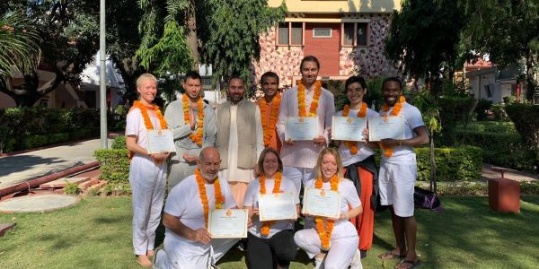 Yoga Alliance RYS 200 yoga teacher certification