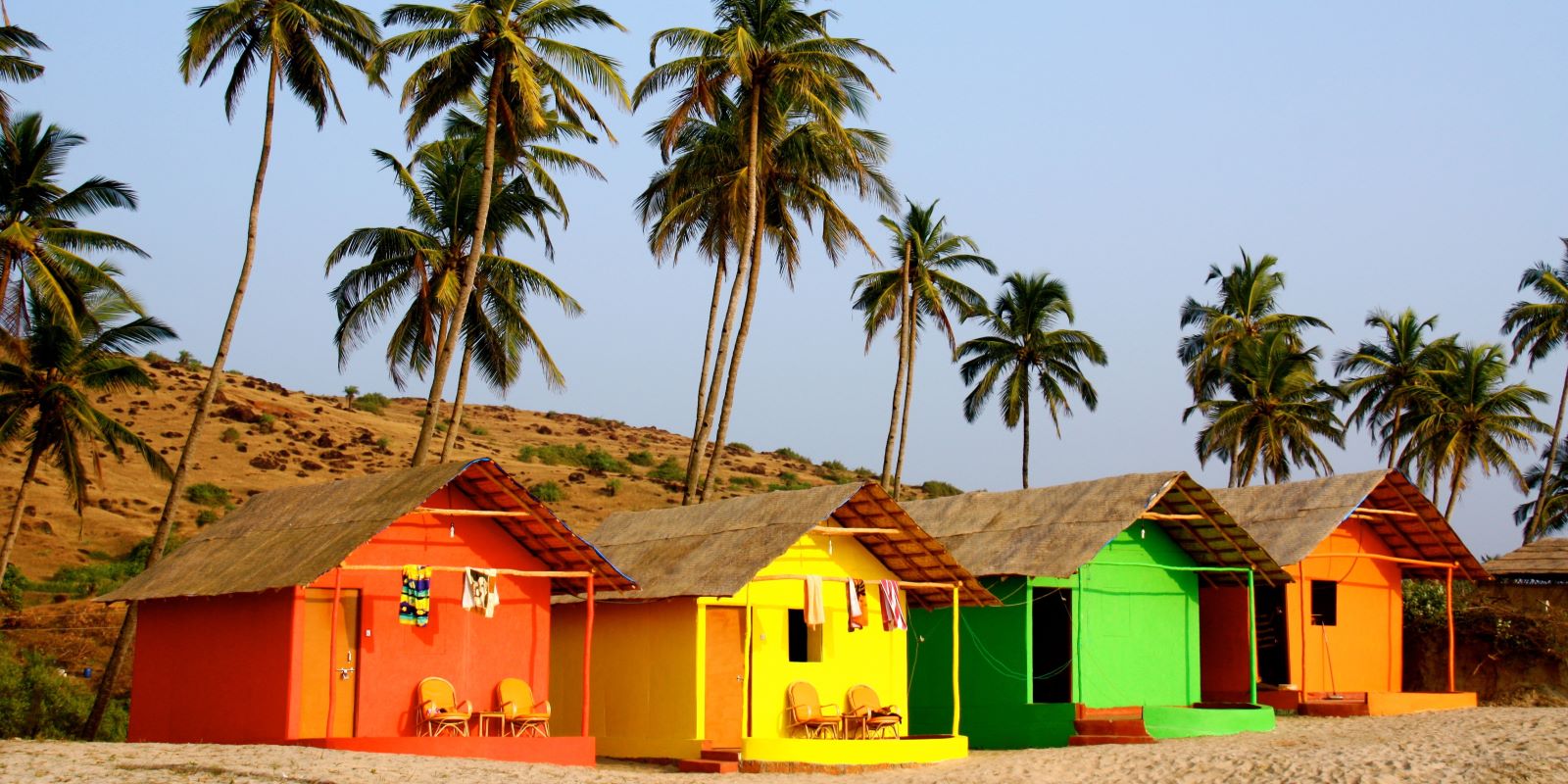 Yoga retreat in Goa India with tropical beach atmosphere